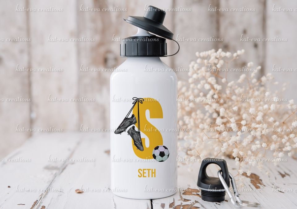 football bottle. Personalised football bottle. ideal christmas or birthday gift or for back to school. School bottle. Sports bottle